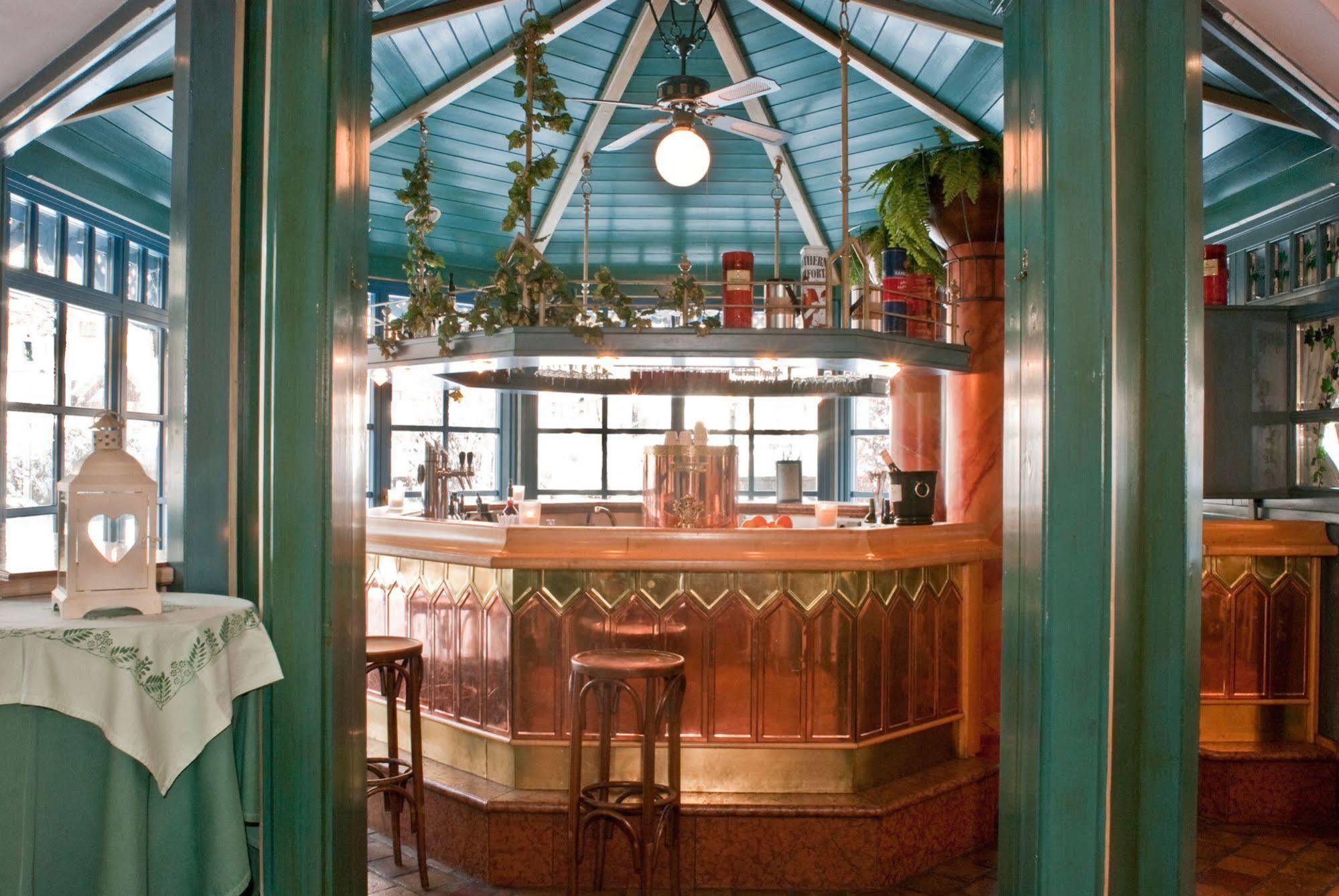 Gasthof Schorn Санкт-Леонхард Экстерьер фото